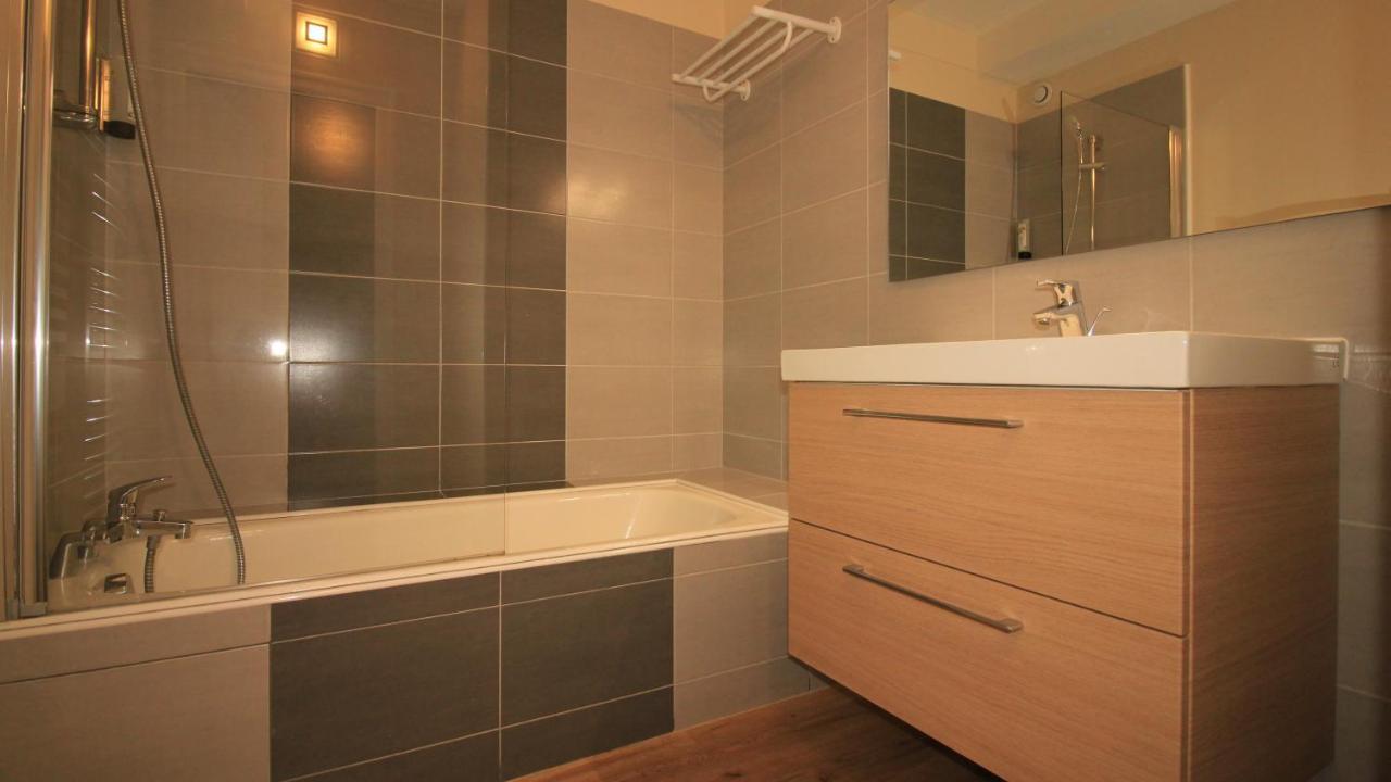 Logis Hotel Lodge La Valette セッソン・セヴィニエ エクステリア 写真