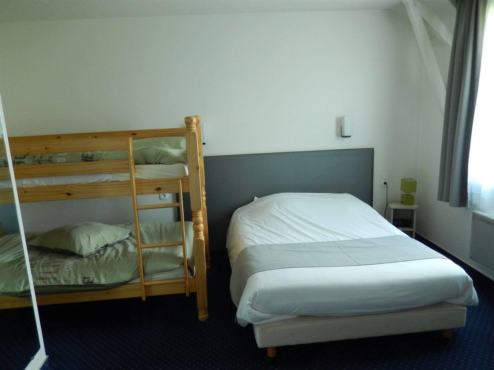 Logis Hotel Lodge La Valette セッソン・セヴィニエ エクステリア 写真