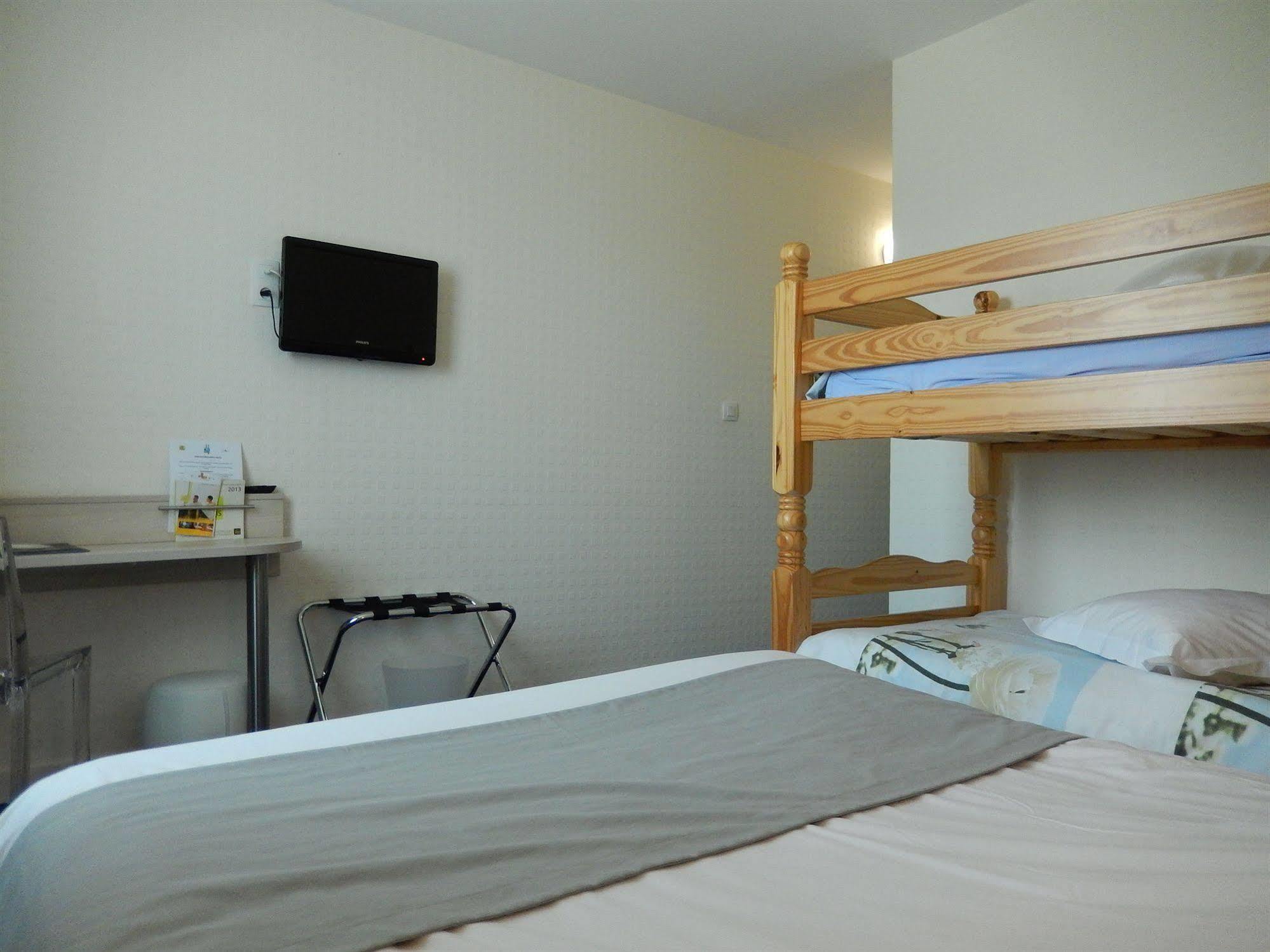 Logis Hotel Lodge La Valette セッソン・セヴィニエ エクステリア 写真