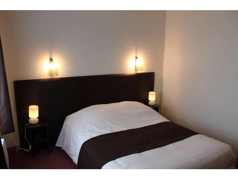 Logis Hotel Lodge La Valette セッソン・セヴィニエ エクステリア 写真